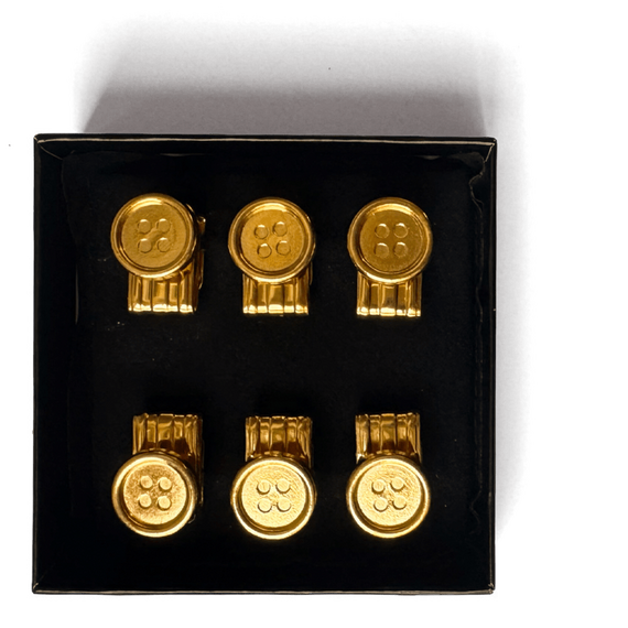 Sechs vergoldete Bracetacs