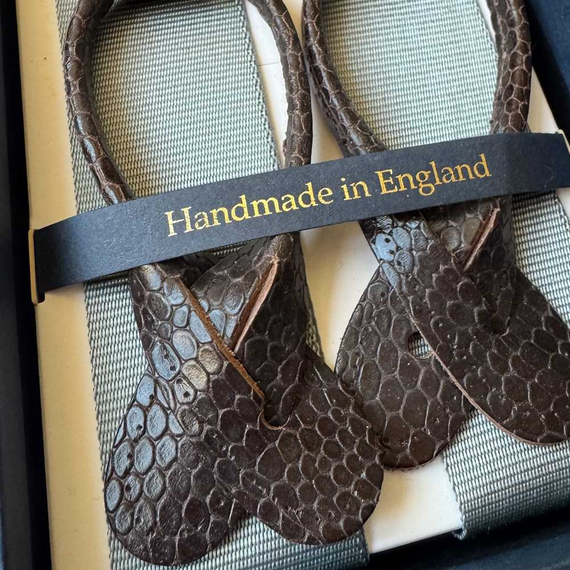 Rather Ashes von Albert Thurston