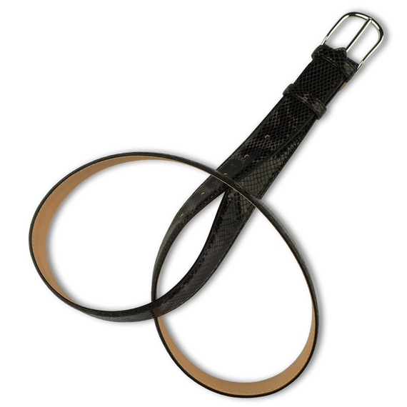Bild eines Ledergrtels in schwarzer Schlangenleder-Optik mit silberfarbener Schnalle