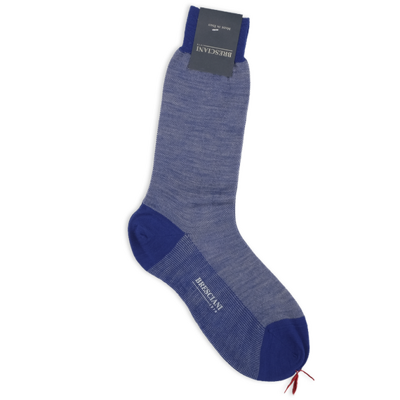 Socken in irisierendem Blau von Calzificio M Bresciani